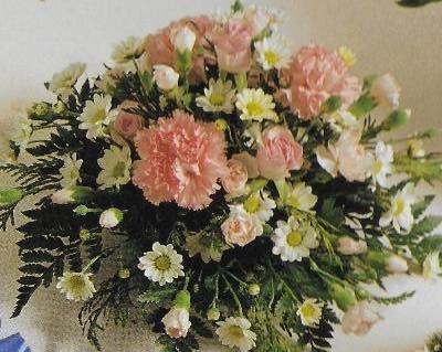 pink and white posy