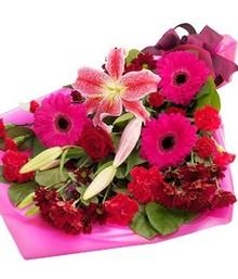 bouquet florist choice if you would like a specific color please add in the notes